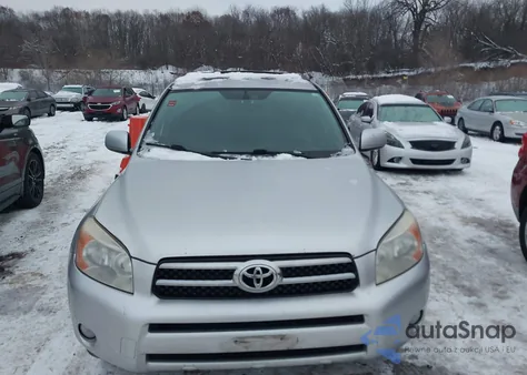 2008 Toyota Rav4 Limited z USA, uszkodzony, nr VIN JTMBD31V086067005